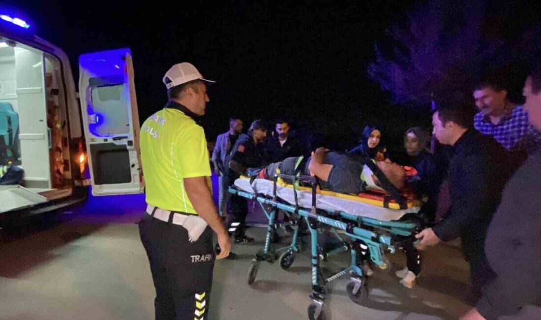 Çorum'da Bahçelievler Mahallesi Bahar 1. Cadde'de meydana gelen trafik kazasında