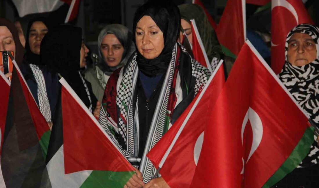 Çorum'da insanlar, İsrail'in müdahalesini protesto etmek için Küresel Sumud Filosu'na