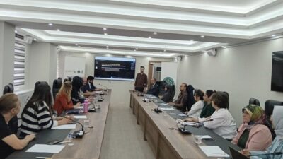 Çorum Valiliği'nin yürüttüğü proje kapsamında kadın girişimciler için düzenlenen e-ihracat
