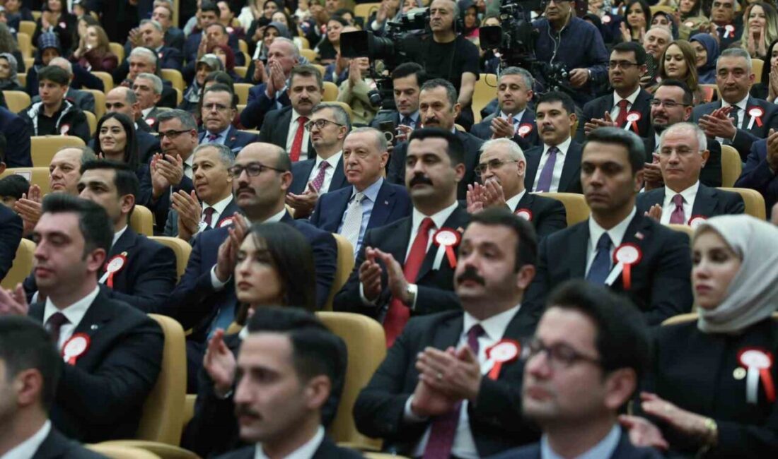 Cumhurbaşkanı Erdoğan, Kaymakamlar Kurası Töreni'nde genç kaymakamlara vatanın her yerine