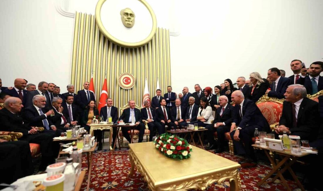 Cumhurbaşkanı Erdoğan, TBMM'nin 28. Dönem 4. Yasama Yılı açılış resepsiyonunda