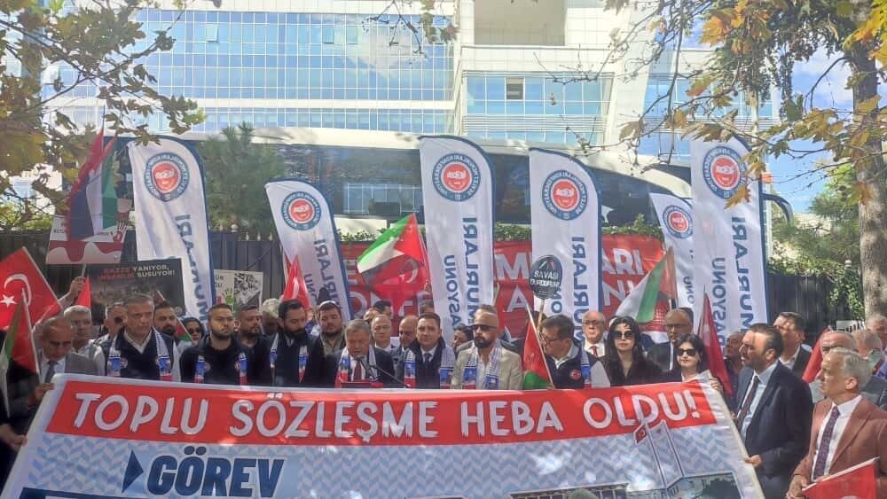 Devlet Memurları Konfederasyonu, TÜİK önünde yaptığı eylemle 2026-2027 yılı 8.