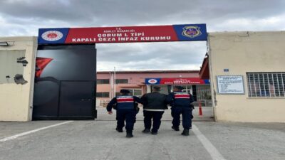 Çorum'da bir fabrikayı kundaklama suçundan aranan M.Ç., JASAT dedektifleri tarafından