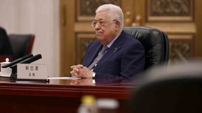 Katar basını, Gazze Barış Zirvesi'ne davet edilmeyen Mahmud Abbas'ın katılacağını