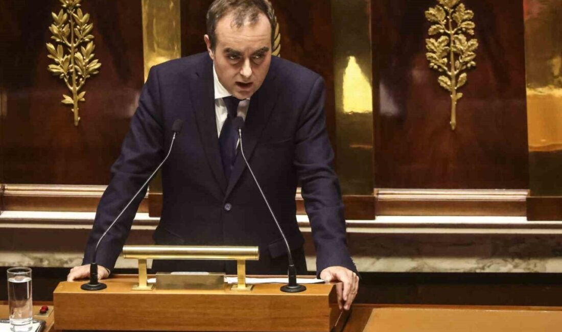 Fransa Başbakanı Sebastien Lecornu, emeklilik reformunu 2028'e kadar askıya alacağını