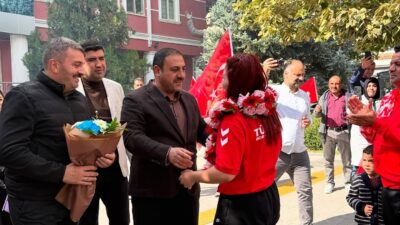 Çekya’nın Ostrava kentinde düzenlenen Avrupa Boks Şampiyonası’nda altın madalya kazanarak