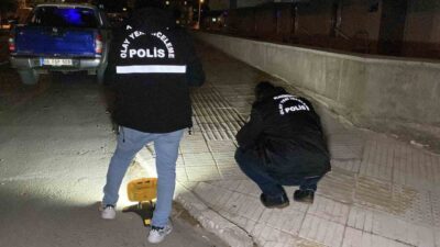 Çorum'da husumetli iki grup arasında çıkan olayda araçlar önü kesilerek
