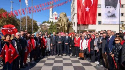 Keçiören Belediyesi’nce Cumhuriyet’in 102. yılına özel kutlama programı düzenlendi. Tören,