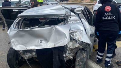 Kırıkkale’de iki otomobilin çarpışması neticesinde meydana gelen trafik kazasında 4