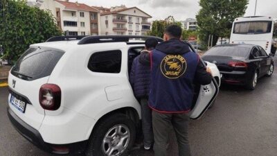 Kırşehir'de JASAT operasyonunda çeşitli suçlardan aranan ve 7 yıl 5