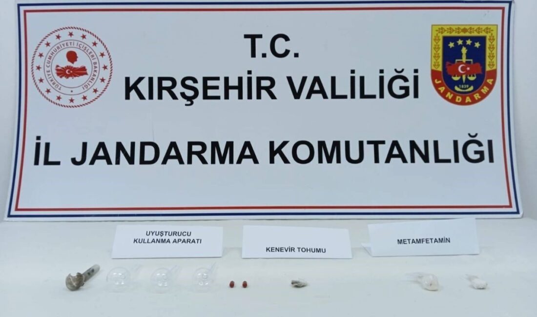 KIRŞEHİR(İHA)– Kırşehir’de jandarma ekipleri tarafından düzenlenen iki ayrı uyuşturucu operasyonunda