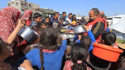 Türk Kızılay Gazze'de yaşanan insanlık dramına dikkat çekiyor ve hızlı
