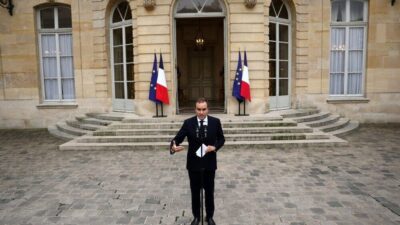 Fransız Başbakanı Sebastien Lecornu, göreve gelir gelmez istifa etti ve