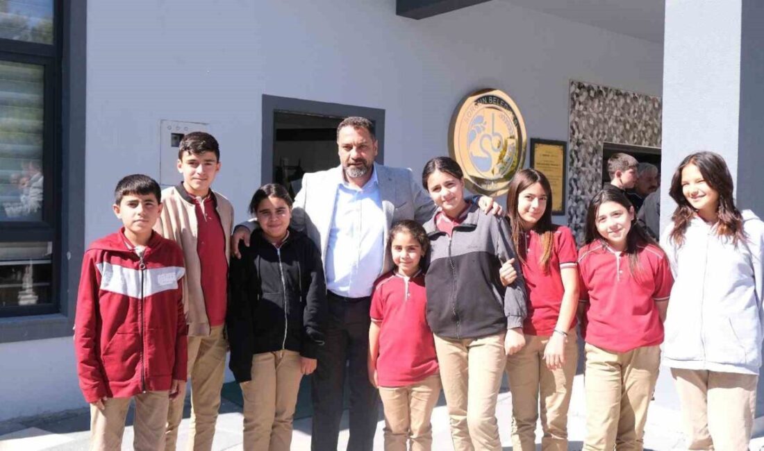 Sorgun Belediye Başkanı Erkut Ekinci, aşevinde öğrencilerle bir araya gelerek