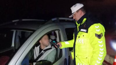 Yozgat’ta Trafik Jandarması ekipleri tarafından gerçekleştirilen alkol uygulamasında önemli bir