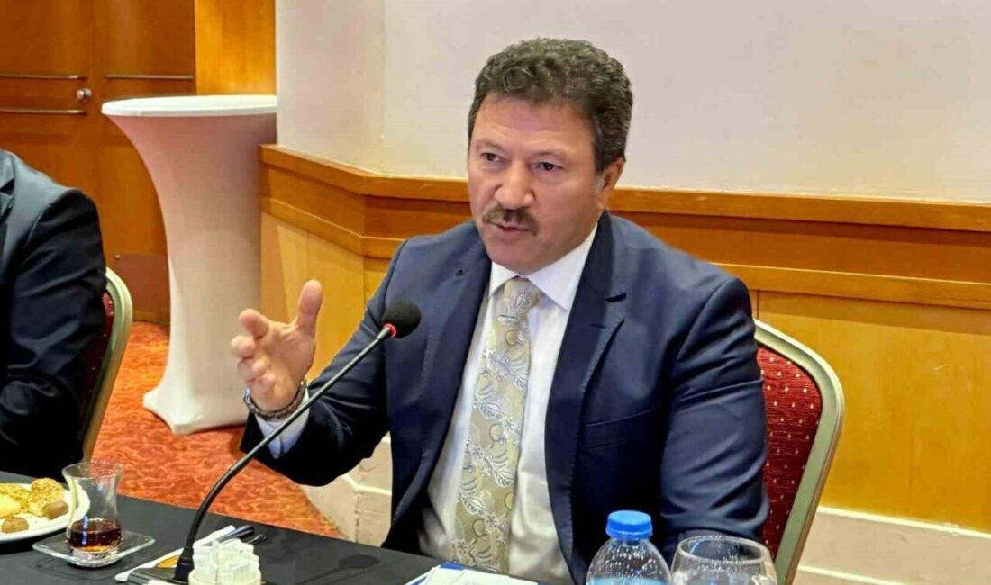 TŞOF Genel Başkanı Mehmet Yiğiner başkanlığında Antalya'da geniş katılımla gerçekleşen