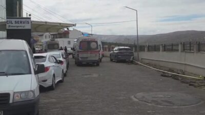 Ankara’da bir lisede, yardım sergisinde yedikleri yemekten dolayı zehirlendikleri ileri