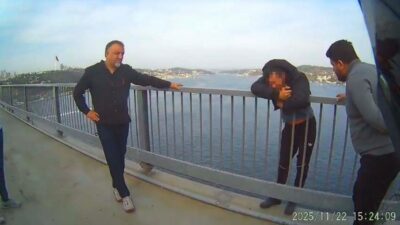 İstanbul’da 15 Temmuz Şehitler Köprüsü’nde intihar girişiminde bulunan bir kişi,
