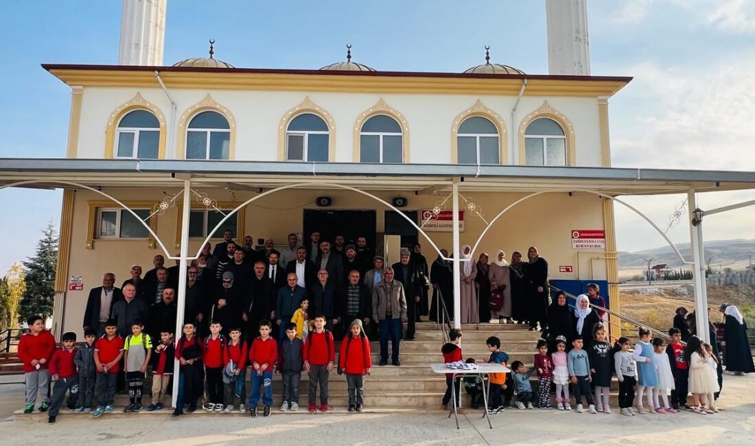 Çiçekdağı Belediye Başkanı Hasan Hakanoğlu, Belediye Başkan Yardımcısı Muhammet Pişkin