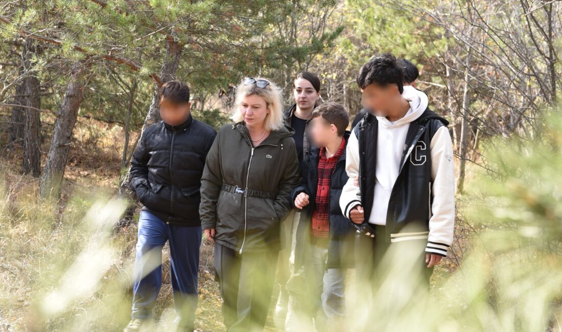 Yozgat Valisi Mehmet Ali Özkan’ın eşi Arzu Özkan, Çocuk Evleri