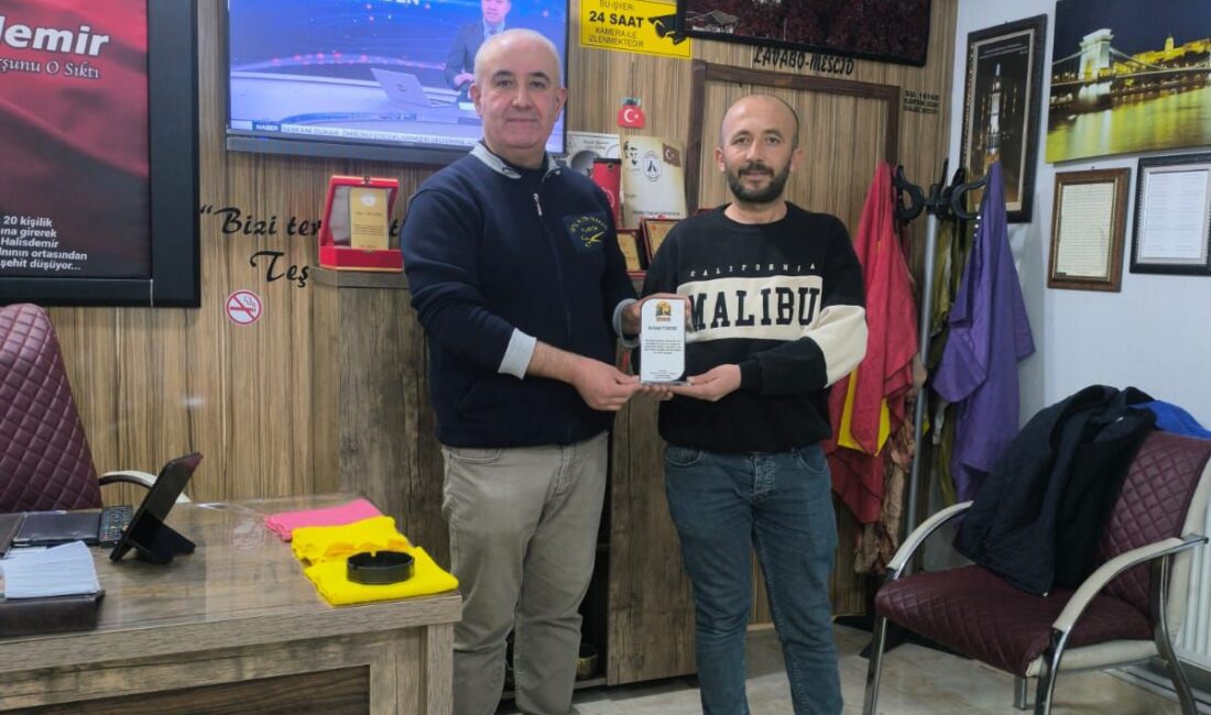 Yerköy Kale Mahallesi’nde yaşayan Kadir Tuncer, uzun süredir mahalledeki sokak