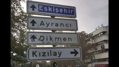 Son günlerde Ankara’nın özellikle Kızılay bölgesinde gençlerin tabelalara asılarak fotoğraf