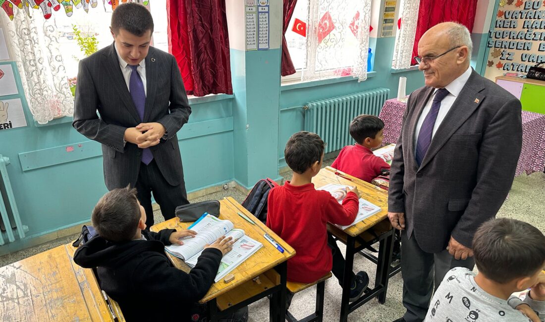 Yenifakılı Kaymakamı İsa Uğur, okul ziyaretleri kapsamında İlçe Milli Eğitim