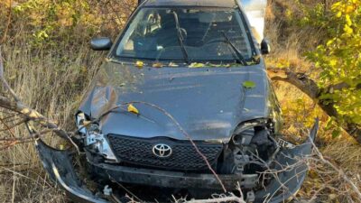 Adıyaman’ın Gölbaşı ilçesinde meydana gelen trafik kazasında, iki aracın çarpışması