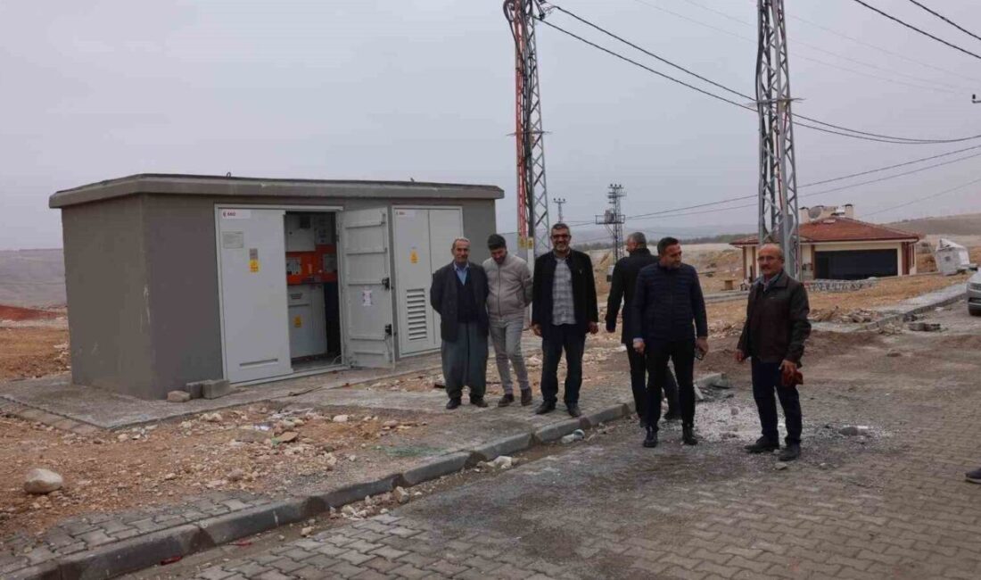 Malatya’nın Akçadağ ilçesinde enerji altyapı çalışmaları hızla devam ediyor. Akçadağ