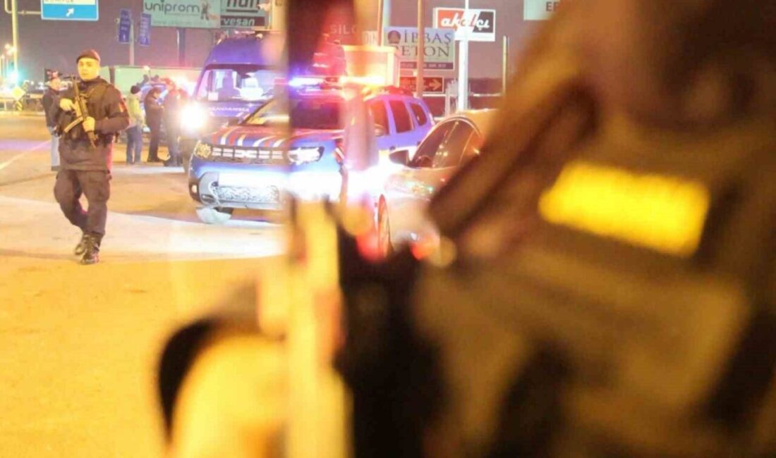 Aksaray’da Jandarma ekipleri, halkın huzur ve güvenliğini sağlamak için uygulamalar