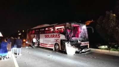 Alanya ilçesinde meydana gelen trafik kazasında, kontrolden çıkan bir yolcu