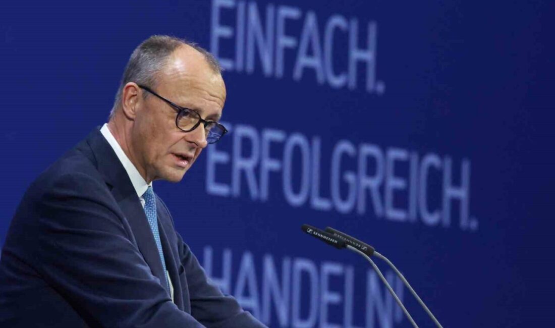 Almanya Başbakanı Friedrich Merz, Ukrayna Devlet Başkanı Vladimir Zelenskiy ile