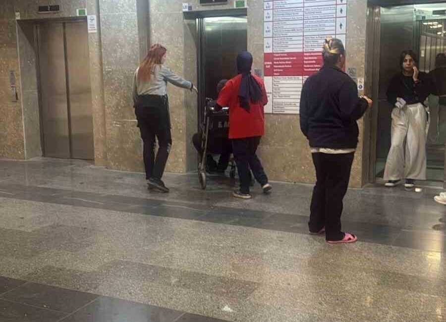 Sincan ilçesindeki bir inşaatta çalışan 120 işçi, yedikleri yemekten sonra