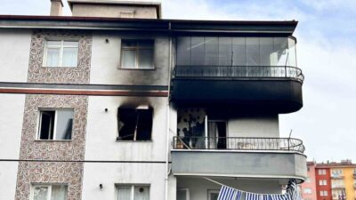 Ankara’nın Mamak ilçesinde bulunan dört katlı bir binanın üçüncü katında