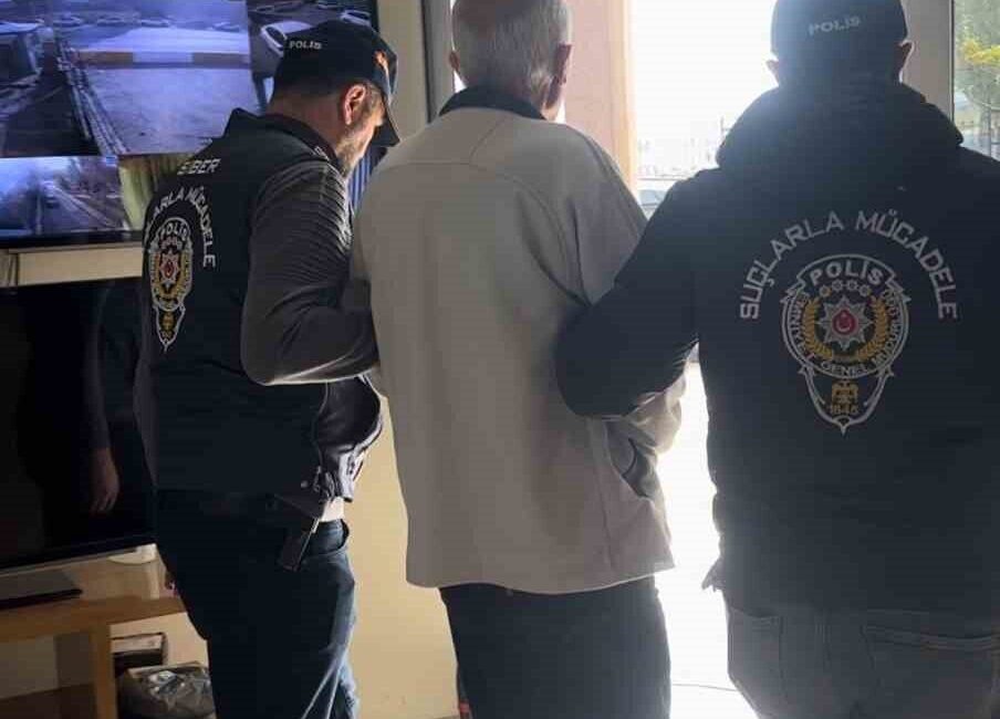 Ankara’da “siber dolandırıcılık” suçundan hakkında kesinleşmiş 42 yıl 5 ay