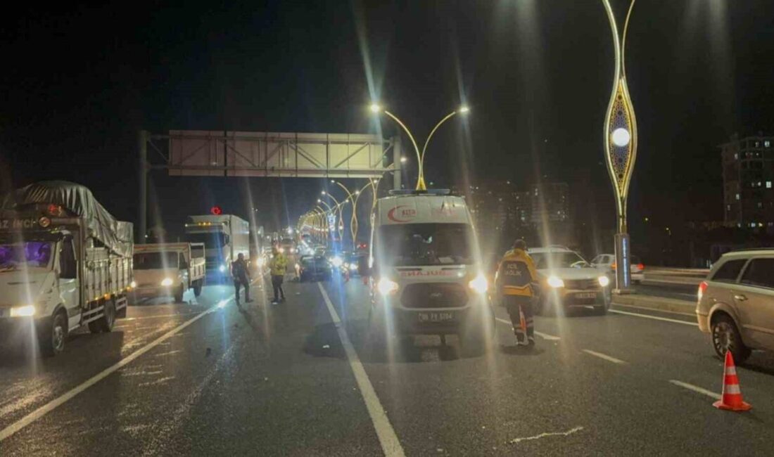 Ankara’nın Polatlı ilçesinde tır, hafriyat kamyonu ve 3 otomobilin karıştığı