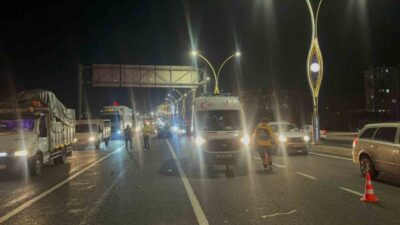 Ankara’nın Polatlı ilçesinde tır, hafriyat kamyonu ve 3 otomobilin karıştığı