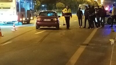 Ankara’nın Çubuk ilçesinde karşıdan karşıya geçen yaya, bir otomobilin çarpması