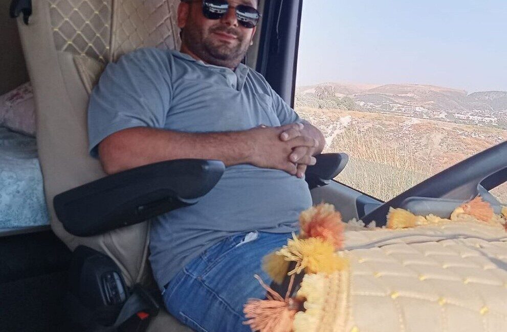 Kahramanmaraş’tan Ankara’ya yük getiren tır şoförü, aracının içerisinde ölü bulundu.