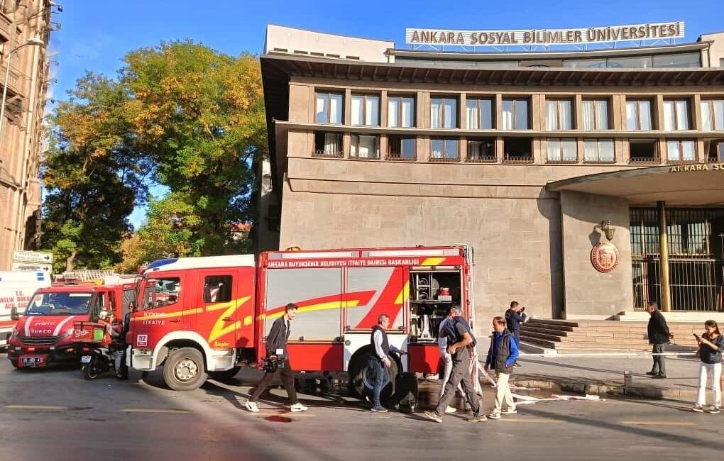 Ankara’nın Ulus semtinde bulunan Sosyal Bilimler Üniversitesi yerleşkesinde meydana gelen
