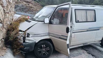 Akseki ilçesinde bugün sabah saatlerinde meydana gelen bir trafik kazasında,