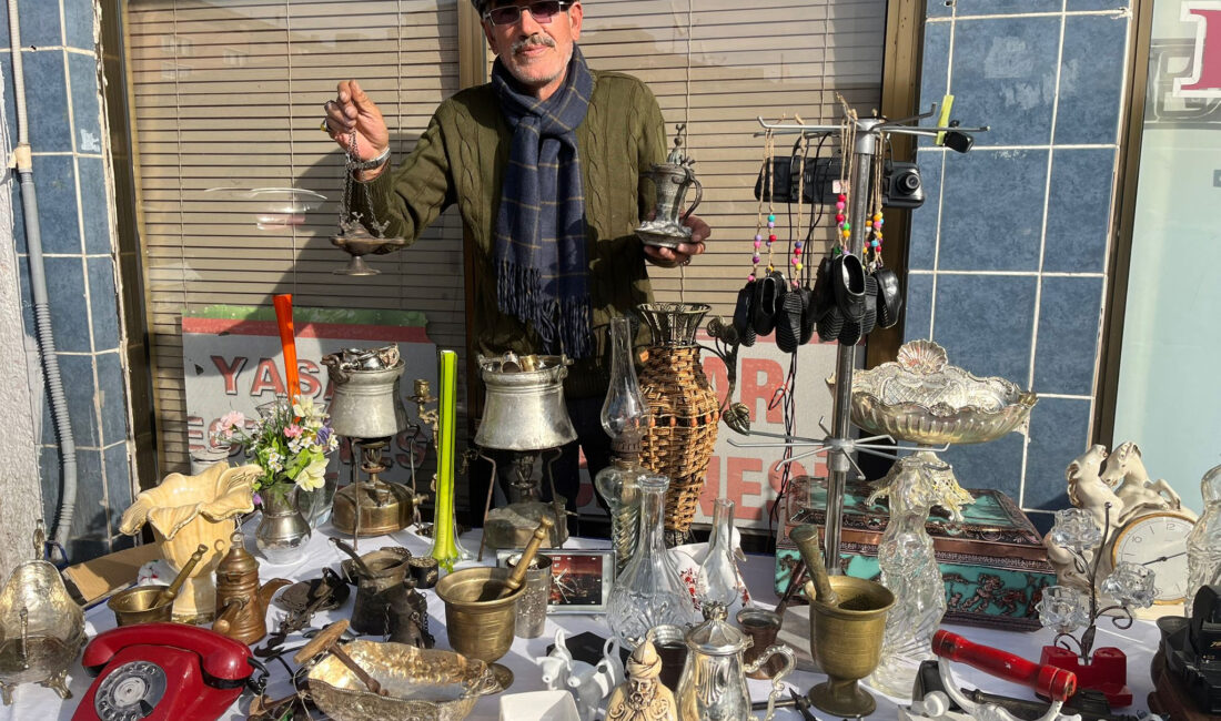 Yerköy’de Osman Karaca’dan Geçmişe Yolculuk: Antika Sergisi Büyük İlgi Gördü