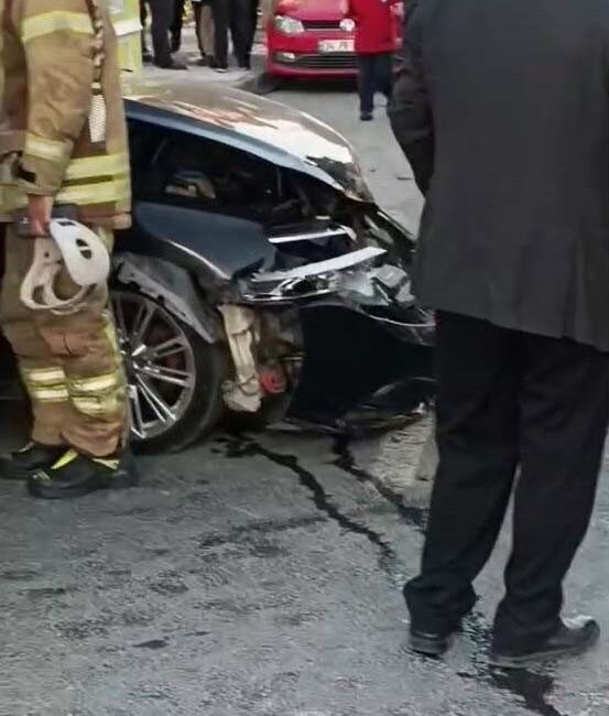 İstanbul’un Arnavutköy ilçesinde yaşanan bir trafik kazasında bir kişi ağır