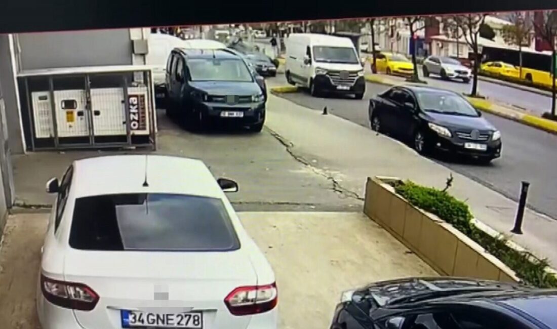 Ataşehir’de meydana gelen bir kaza, yağışın yola neden olduğu kayganlık