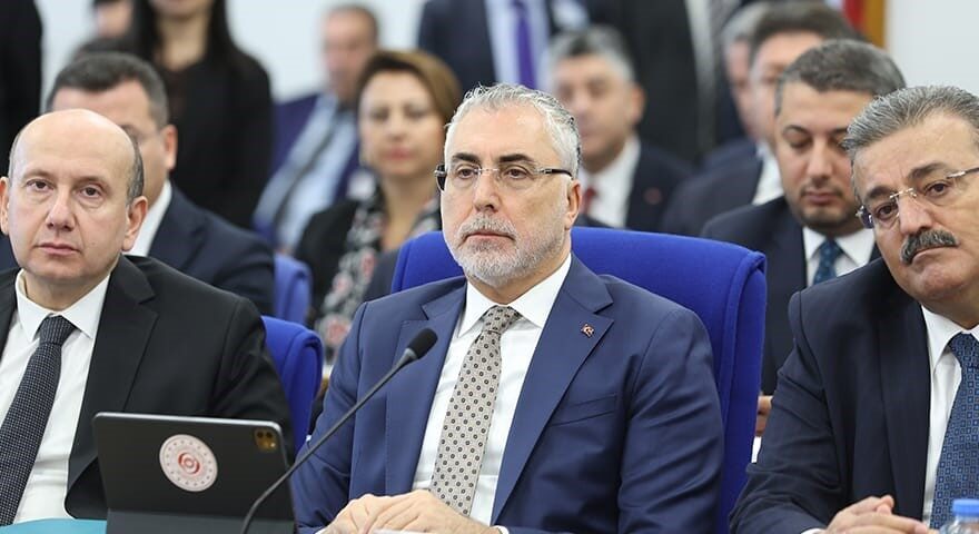 Çalışma ve Sosyal Güvenlik Bakanı Vedat Işıkhan, “Türkiye genelinde SGK’ya