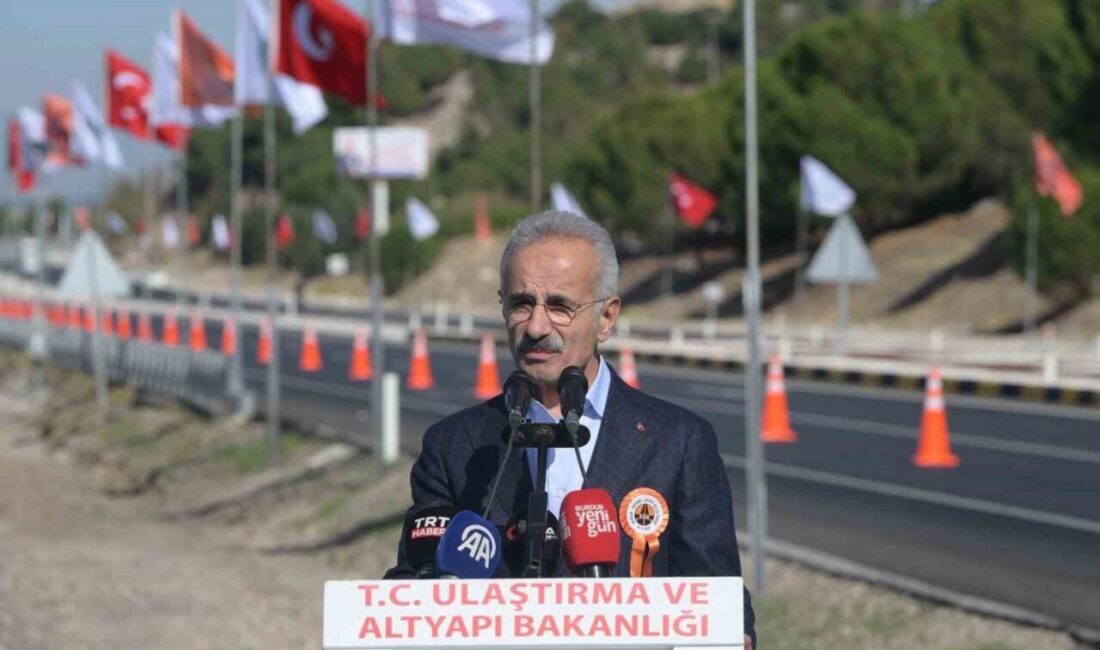 Ulaştırma ve Altyapı Bakanı Abdulkadir Uraloğlu, “96 kilometrelik bisiklet yolunu