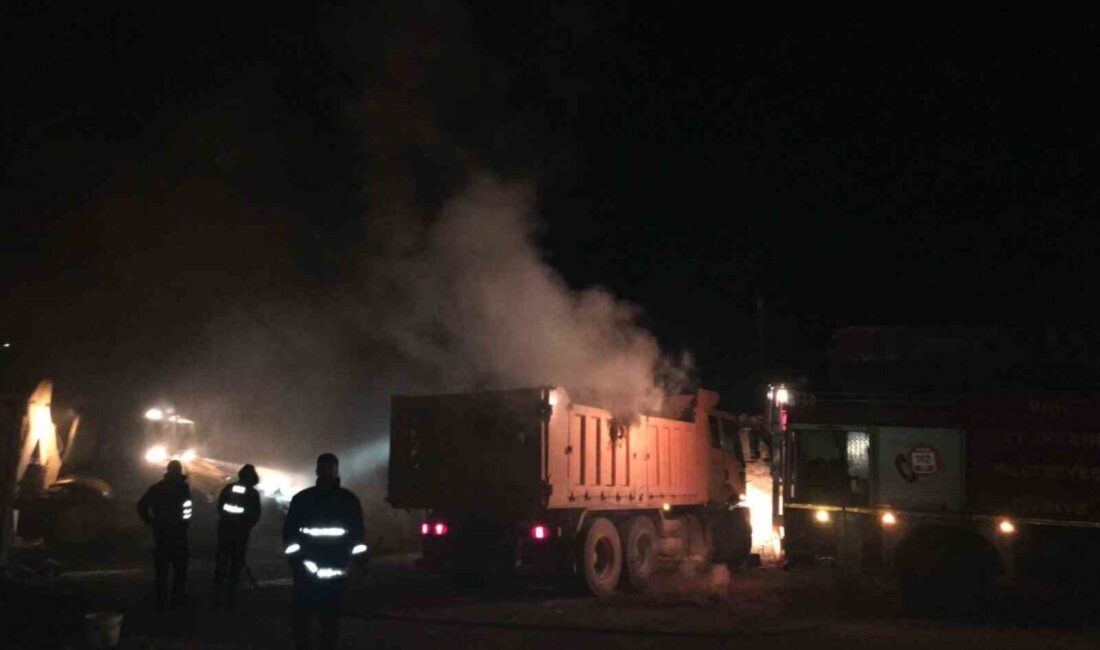 Başkale ilçesindeki yangın, itfaiye ekiplerinin müdahalesiyle kontrol altına alındı. Olay,