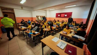 Beypazarı İlçe Emniyet Müdürlüğü Trafik Denetleme Büro Amirliği tarafından okullarda