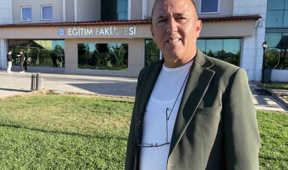 Prof. Dr. Tuncay Dilci, yapay zekâyla özel bilgilerin paylaşılmasının tehlikeli