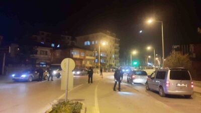 Konya’nın Bozkır ilçesinde, polis ekipleri tarafından huzur ve güvenlik denetimleri
